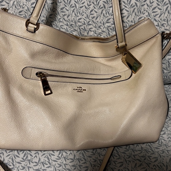 Coach Satchel/Tote - Picture 2 of 6